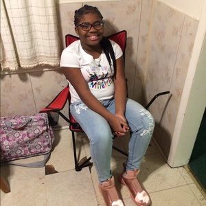 Meet your Posher, Ariel